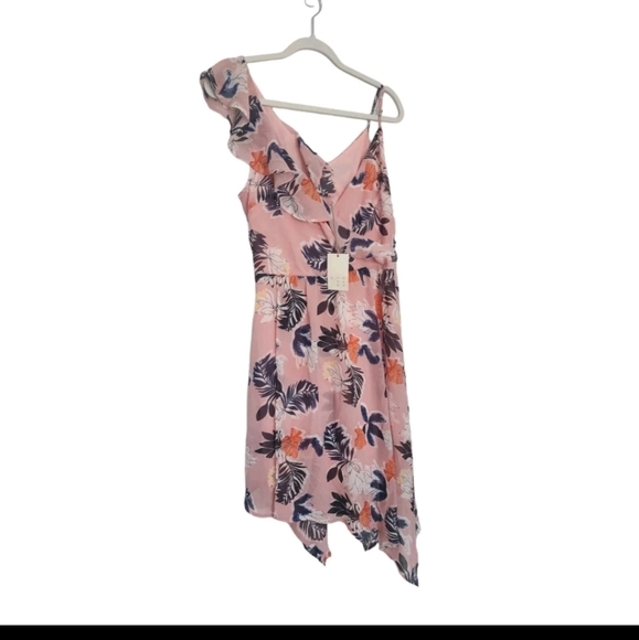 NWOT A New Day Floral Faux Wrap Dress Size Small V-Neck Sleeveless Asymmetric. - Picture 2 of 10